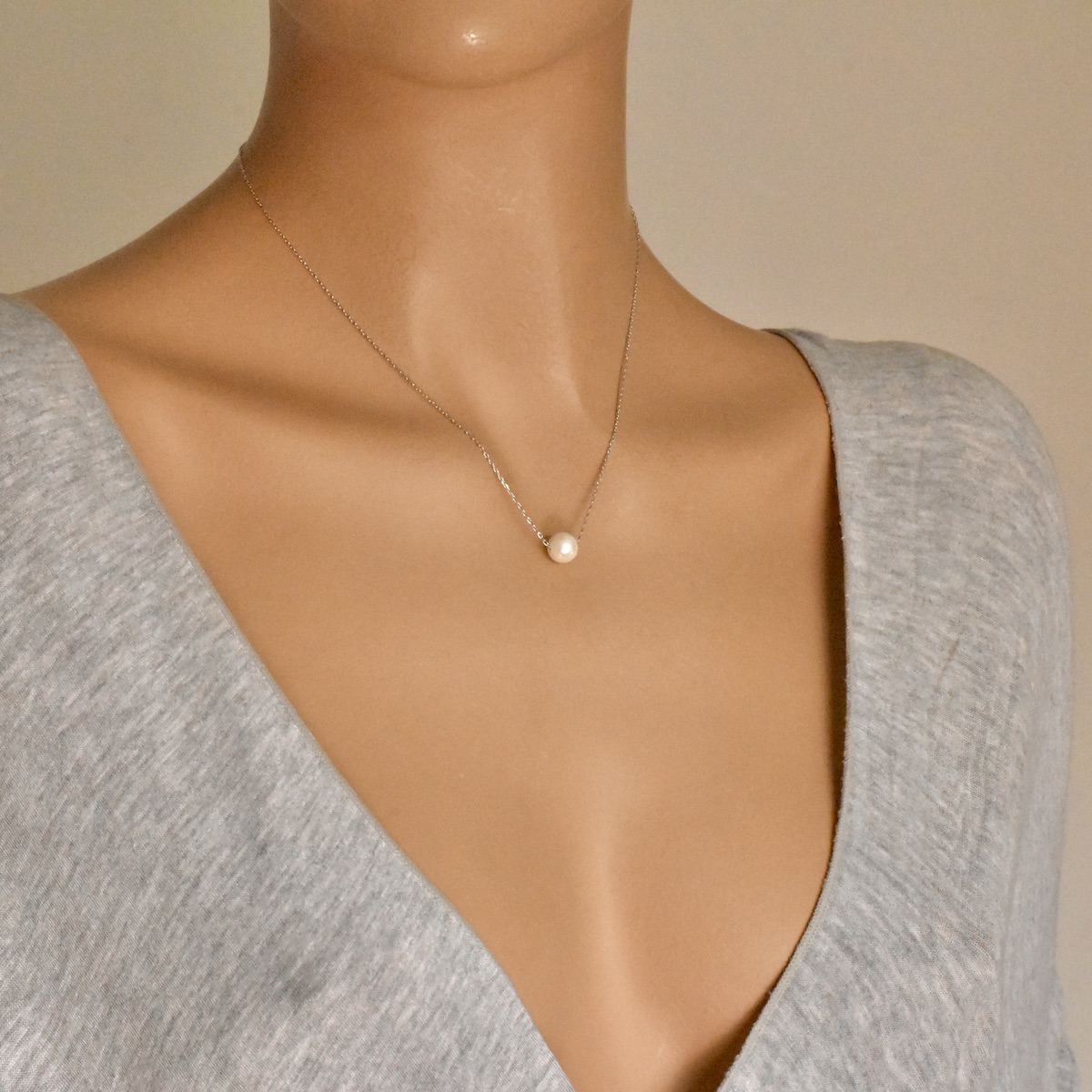 Single Pearl Necklace Pendant 925 Sterling Silver Freshwater Mother of Pearl Dainty Elegant Pearl Classic Jewelry Minimalist Design - Image 4