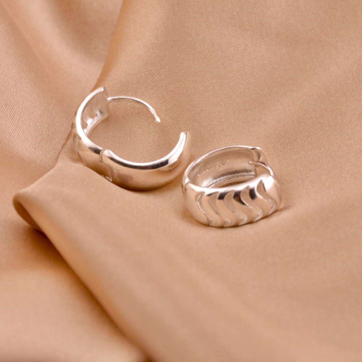 Huggie Hoop Sterling Silver 925 Hoop Pair Earrings Circle Rounds Women Girls Kids Jewellery Gift Present - Image 2