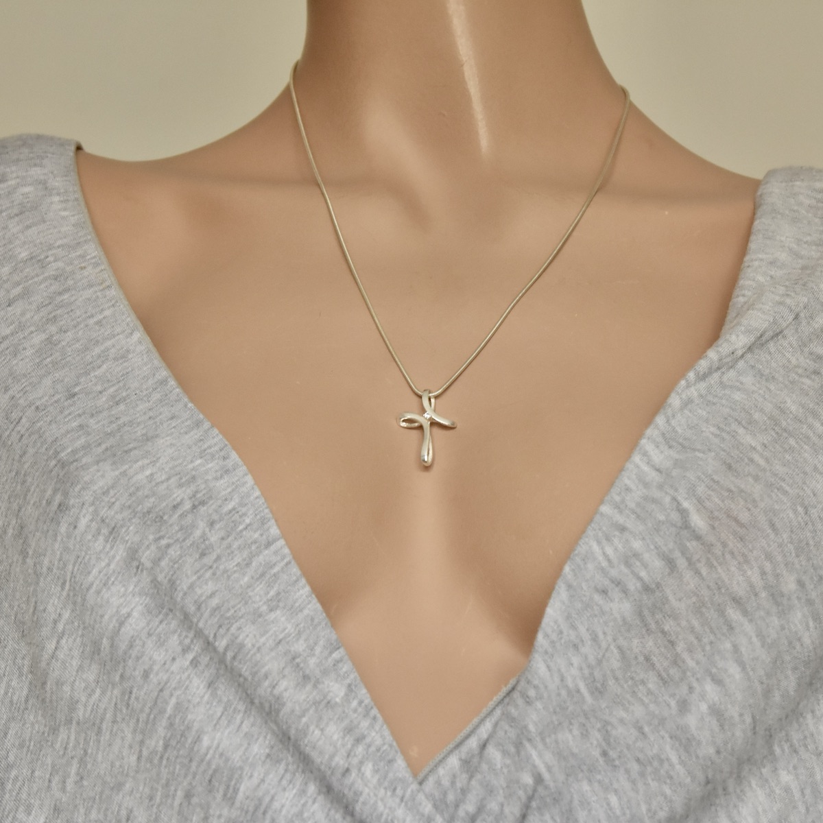 Cross Sterling Silver 925 Pendant Cubic Zirconia Gemstone CZ Necklace Charm Beautiful Design Religious Gift Present - Image 4