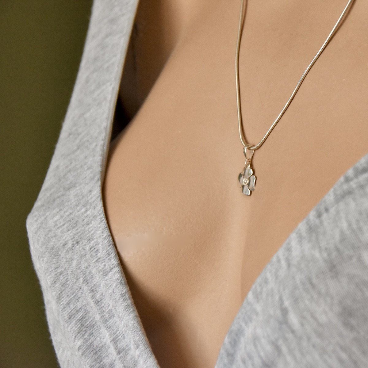 Four Leaf Clover Pendant Sterling Silver 925 Charm Unisex Jewellery "Simplicity" - Image 3