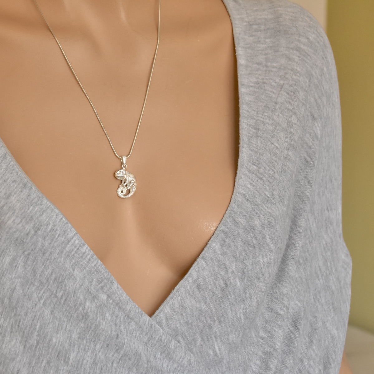 Chameleon Lizard Pendant Solid Sterling Silver 925 Cubic Zirconia Necklace Charm Unisex Jewellery Gift - Image 3