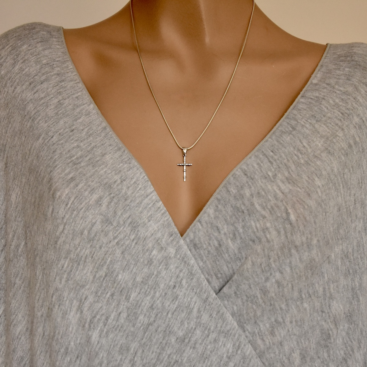 Cross Sterling Silver 925 Pendant Jewellery Religious Crucifix New Unisex Gift - Image 3