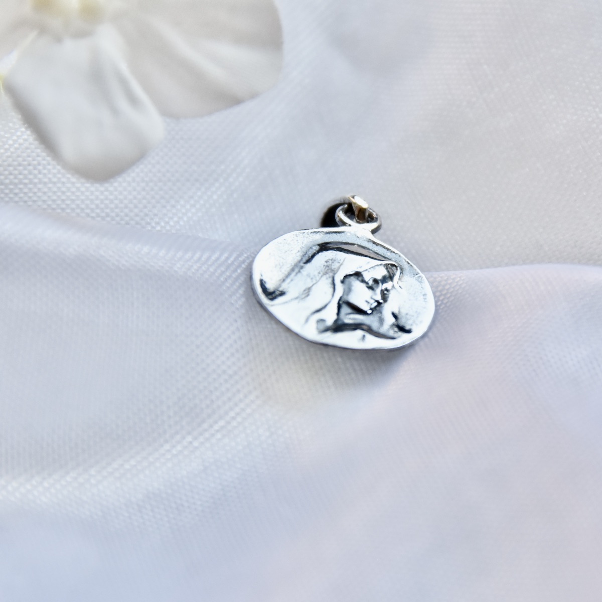 Mother of God Small Pendant Sterling Silver 925 Madonna Virgin Saint Mary Jesus Religious Medallion Charm Circle Gift Jewellery - Image 2