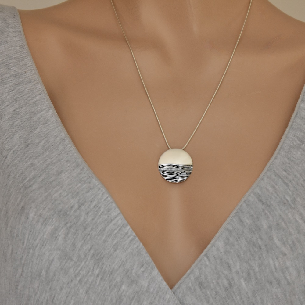 Ocean Waves Sterling Silver 925 Large Pendant Charm Circle Ocean Sea Sunset Jewellery Gift - Image 2