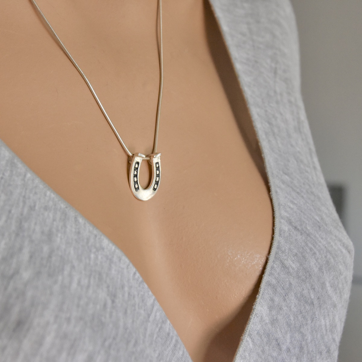 Horseshoe Sterling Silver 925 Pendant Lucky Symbol Happy Charm Jewellery Gift Idea - Image 3