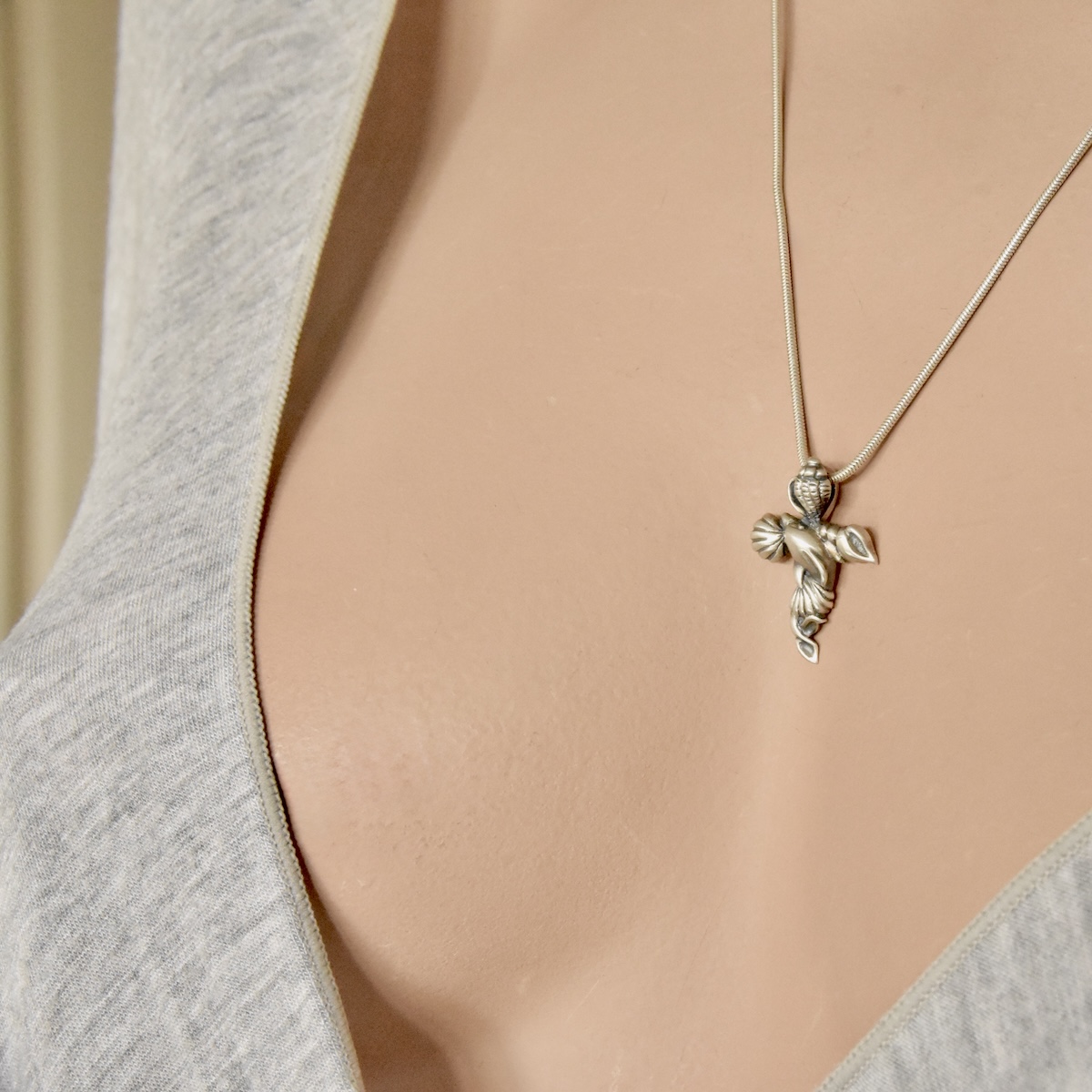 Sterling Silver 925 Seashell Cross Necklace Pendant Nautical Design Sea Ocean Marine Nature Jewelry - Image 2