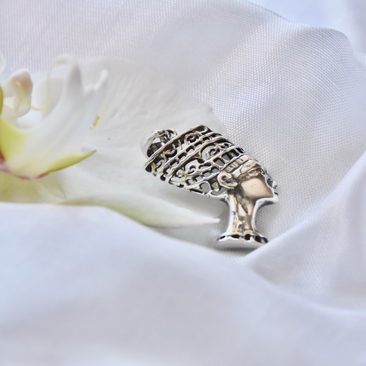 Nefertiti Pendant Sterling Silver 925 Egyptian Queen Unisex Jewellery Charm Necklace Gift Present - Image 2