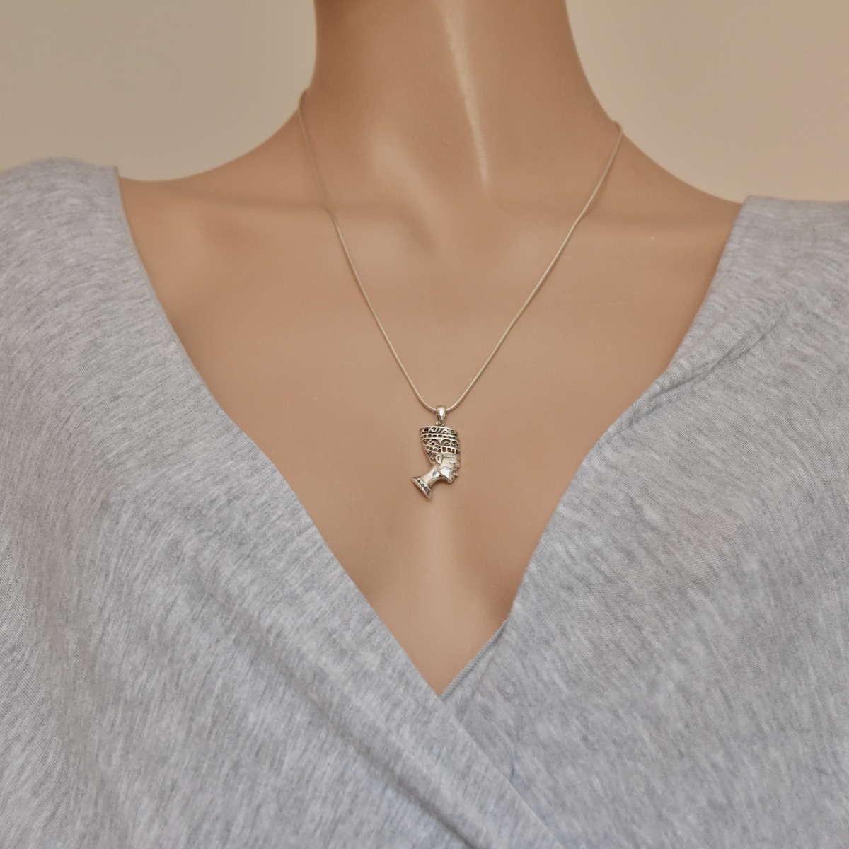 Nefertiti Pendant Sterling Silver 925 Egyptian Queen Unisex Jewellery Charm Necklace Gift Present - Image 3