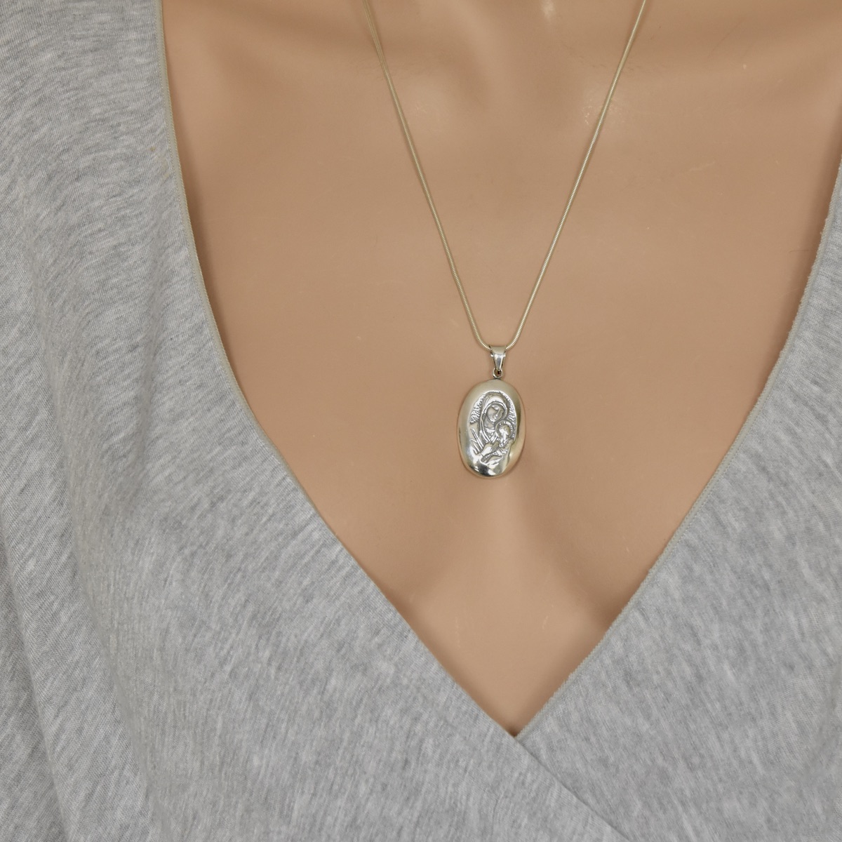 Oval Madonna Jesus Solid Pendant Sterling Silver 925 Religious Medallion Christening Baptism Jewellery Gift Present - Image 4