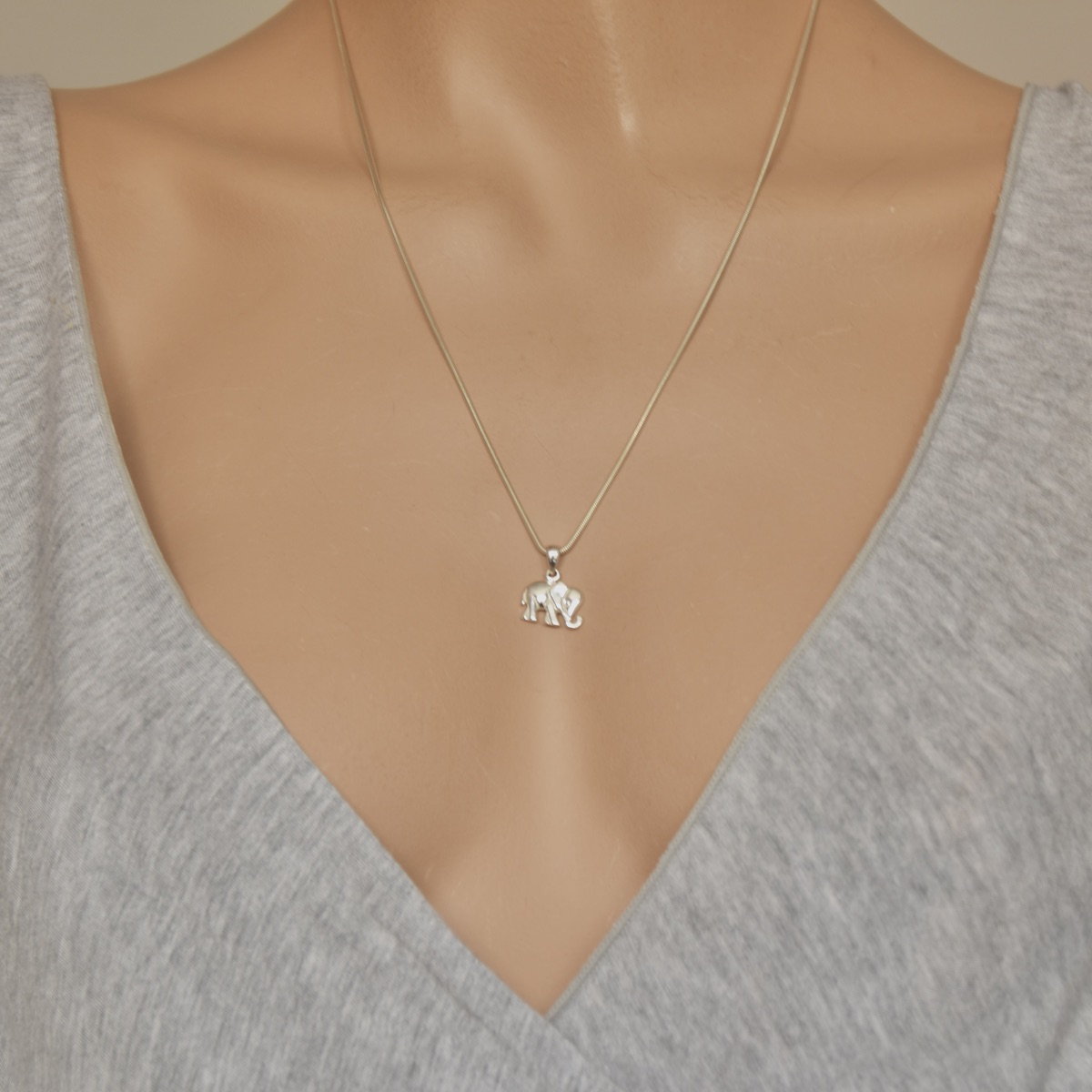 Sterling Silver 925 Small Elephant Pendant Good Luck Animal Happiness Necklace Charm Jewellery Gift Present - Image 3